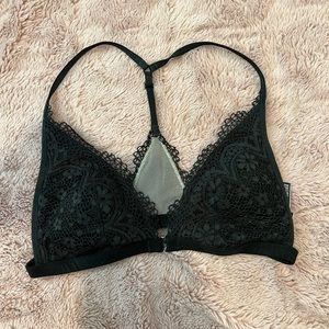 VICTORIA’S SECRET size small black lace bralette